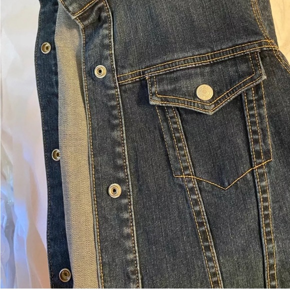 Old Navy Maternity Denim Jean Jacket Blue Stretch Women's Size Medium EUC - Picture 6 of 10